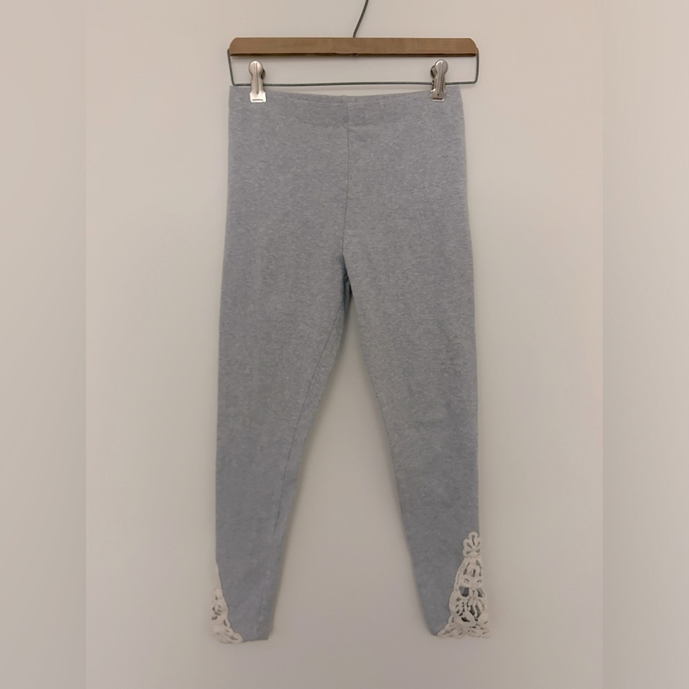 Three bird nest lace detail leggings